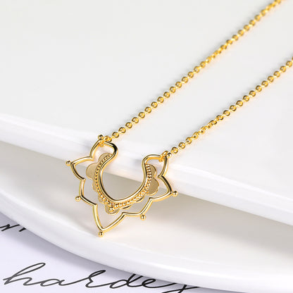 Simplistische bloemenketting