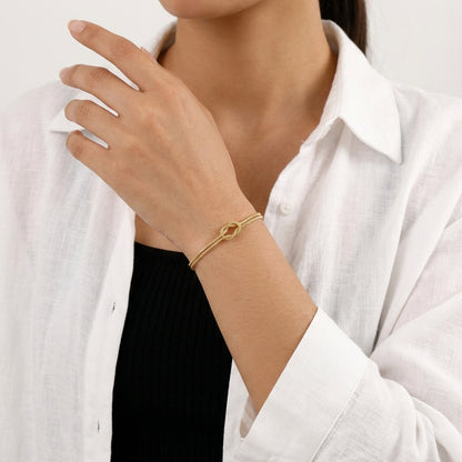 Nooit eindigende armband